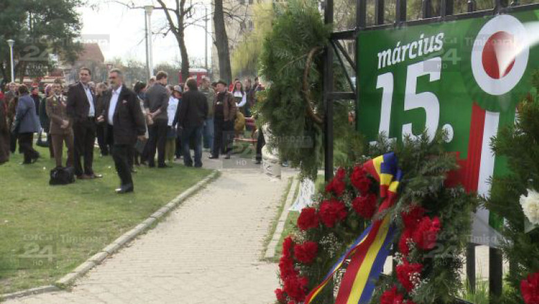 Maghiarii in sarbatoare: la Timisoara s-au depus coroane de flori Imagine