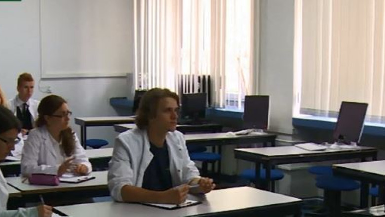 Mai bine asistent, decat medic Imagine