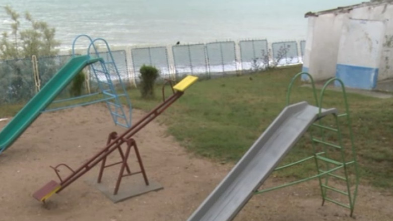 Mai mult de jumatate dintre taberele scolare sunt in paragina Imagine