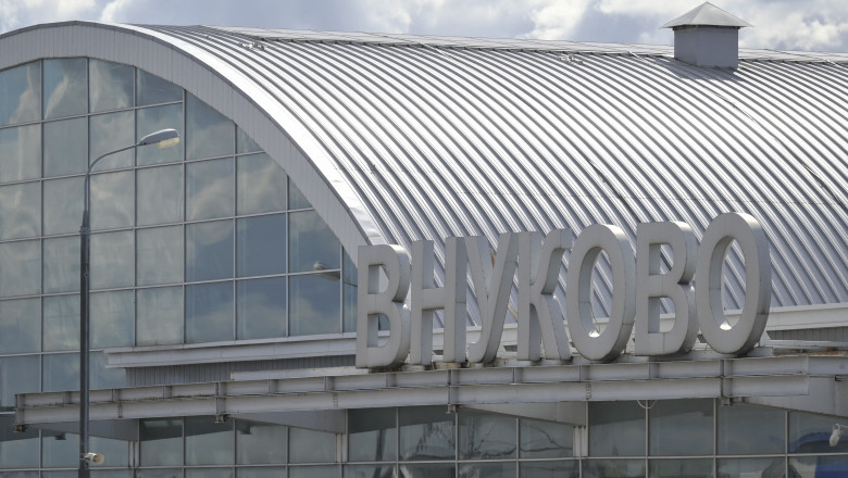 Mai multe aeroporturi din Moscova au fost inchise din cauza unui posibil atac cu drone. Ce a spus primarul capitalei ruse Imagine
