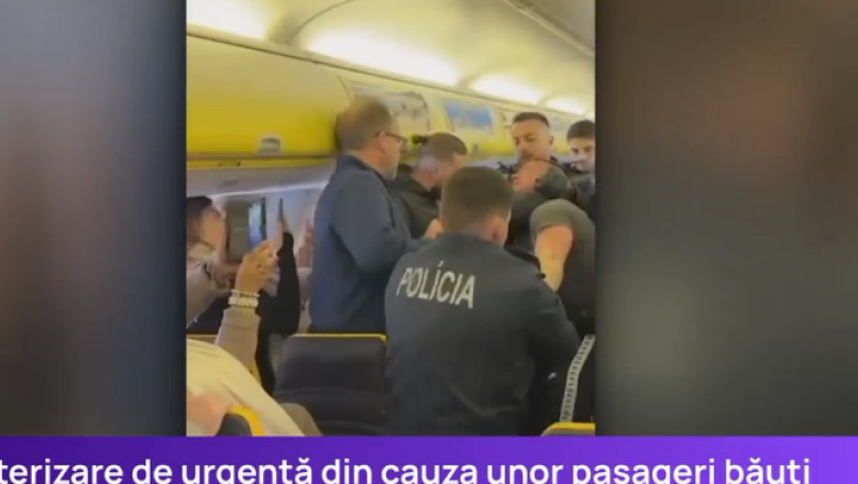 Mai multi barbati beti au terorizat pasagerii intr-un avion. Aeronava a aterizat de urgenta pentru interventia politiei Imagine