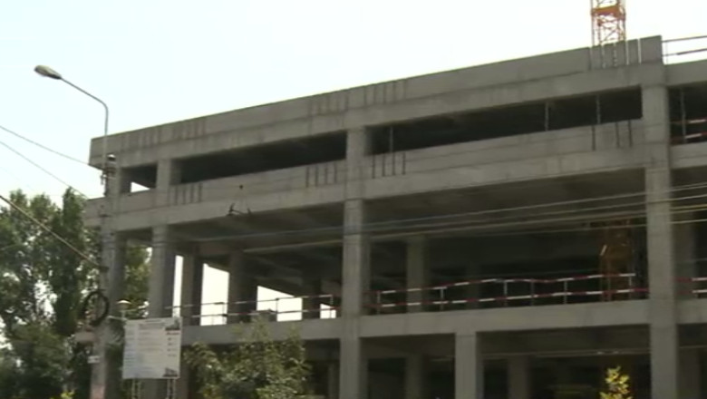 Mall in loc de uzina. 10 fabrici au fost demolate in Bucuresti pentru a face loc unor centre comerciale Imagine