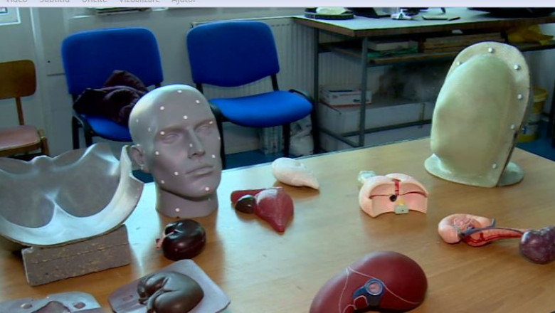 Manechin in ajutorul oncologilor Imagine