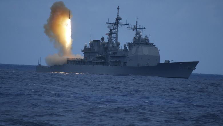 Manevre militare de amploare in sudul Rusiei, aproape de granita cu Ucraina Imagine