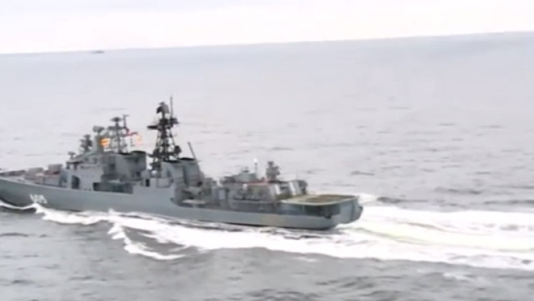 Manevre militare rusesti in zona arctica. Participa sase nave de lupta Imagine