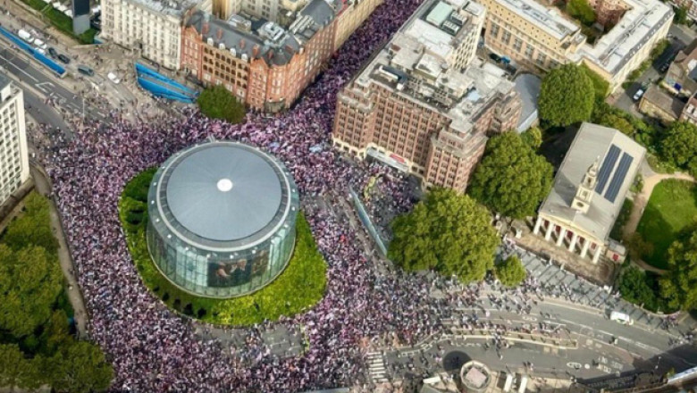 Manifestatie uriasa pentru „libertatea de exprimare” la Londra, la apelul unui militant de extrema dreapta Imagine