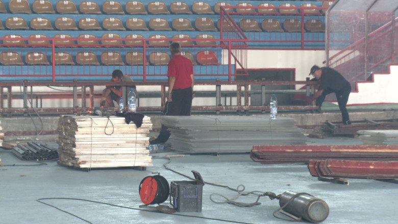 Mantinela noua la Patinoar. Noua instalatie costa peste 500.000 de lei Imagine