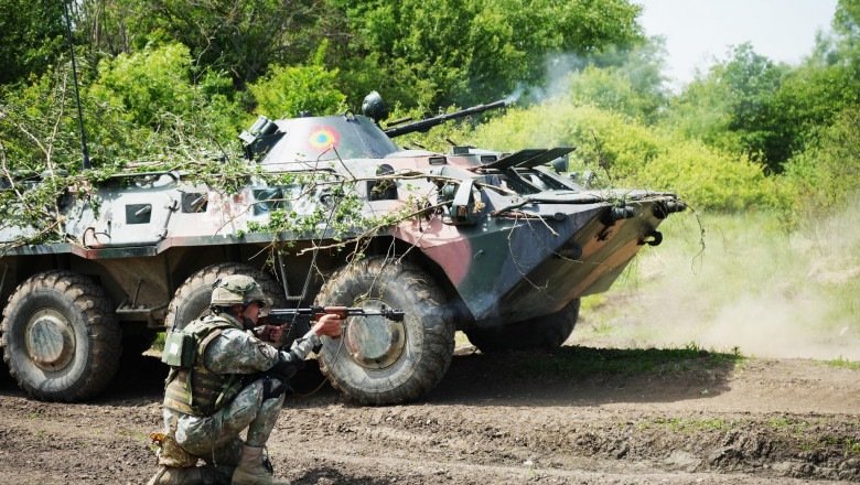 MApN organizeaza o noua campanie de recrutare a rezervistilor voluntari. Sunt disponibile 4.936 de locuri Imagine