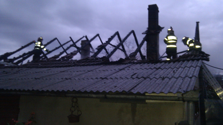 MARAMURES. Incendiu de proportii la o fabrica de cherestea Imagine