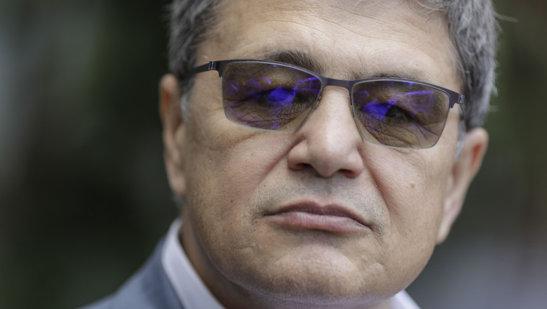 Marcel Bolos: Trebuie sa decid intre viata bisericeasca si cea de partid. Deocamdata, alegerea mea este biserica Imagine