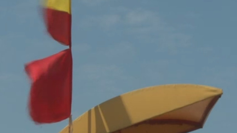 Mare agitata. Steagul rosu a fost arborat in mai multe zone Imagine