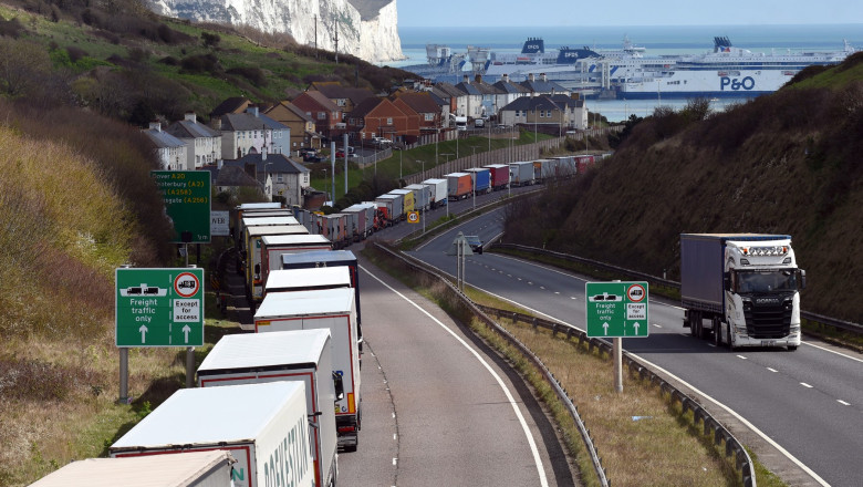 Marea Britanie amana pana in 2024 introducerea controalelor vamale post-Brexit pentru marfurile din UE Imagine