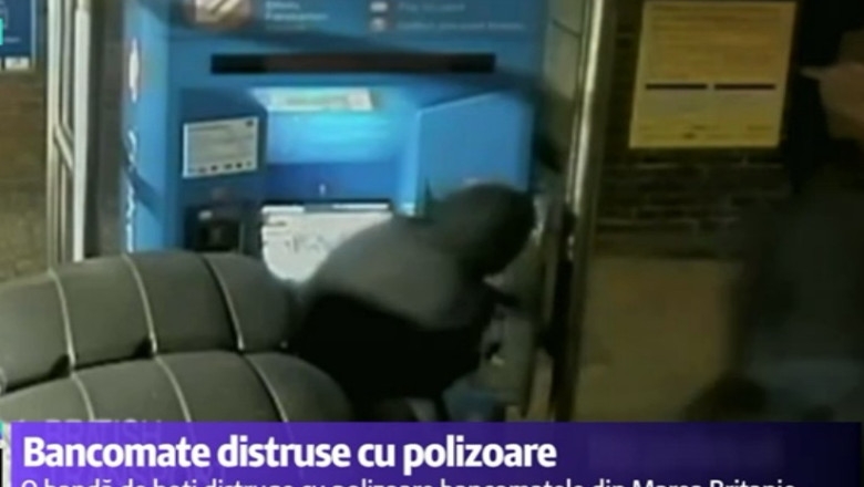 Marea Britanie. O banda de hoti da spargeri cu ajutorul polizoarelor Imagine