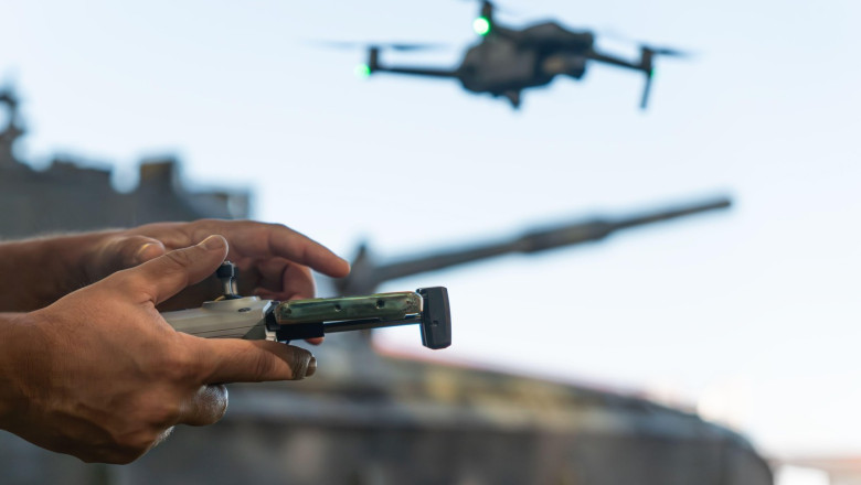 Marea Britanie s-a angajat sa livreze 100.000 de drone Ucrainei pana in 2026, un ajutor in valoare de 350 milioane de lire sterline Imagine