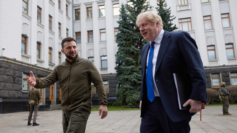 Marea Britanie va acorda Ucrainei un ajutor militar suplimentar de un miliard de lire sterline Imagine