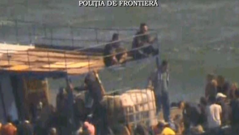 Marea Neagra, zona de risc. Numarul transfugilor din Orientul Mijlociu s-a triplat in 2014 Imagine