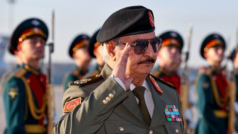 Maresalul Khalifa Haftar, liderul din estul Libiei, primit de Putin la Moscova Imagine