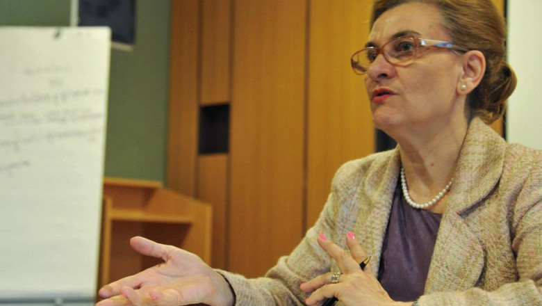 Maria Grapini: „Eram olimpica la limba romana”. Unele texte postate de ministru pe Facebook contin greseli gramaticale Imagine