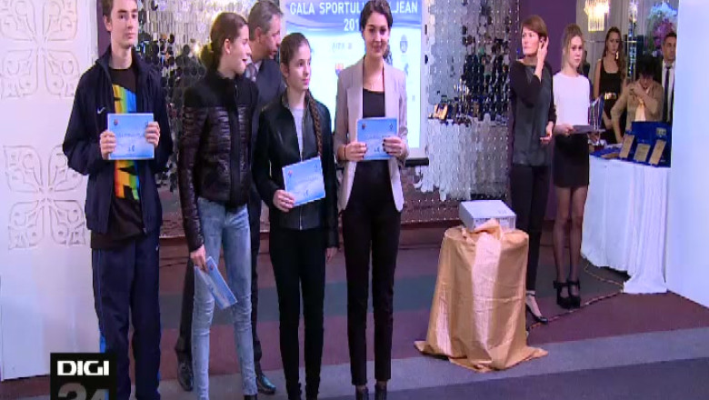 Marian Oprea si Aurelian Rosca, laureatii anului. 98 de sportivi din Dolj au primit premii si diplome Imagine