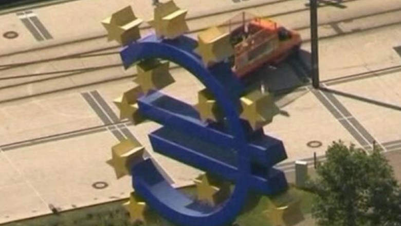 Marile banci din Rusia ar putea sa nu mai aiba acces la imprumuturi de la BCE Imagine