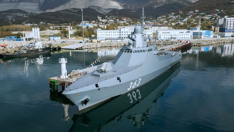 Marina ucraineana anunta ca o corveta rusa a fost avariata in apropiere de Sevastopol Imagine