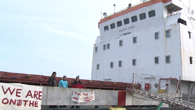 Marinari abandonati in Portul Constanta Imagine
