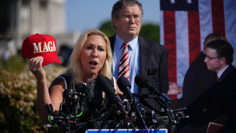 Marjorie Taylor Greene, una dintre cele mai vocale figuri MAGA, sugereaza ca ar putea parasi Partidul Republican Imagine