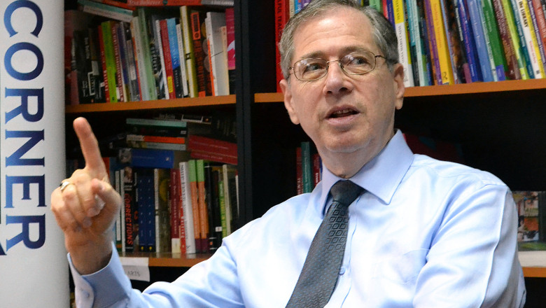 Mark Gitenstein: Solutia pentru Romania este dezvoltarea pietei de capital, nu cresterea impozitelor Imagine