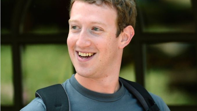 Mark Zuckerberg, fondatorul Facebook, l-a sunat pe Barack Obama pentru a se plange de spionajul online Imagine