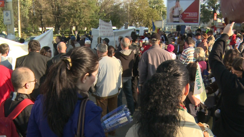 Mars de amploare al constantenilor. Aproape doua sute de oameni au marsaluit pe strazile Constantei Imagine