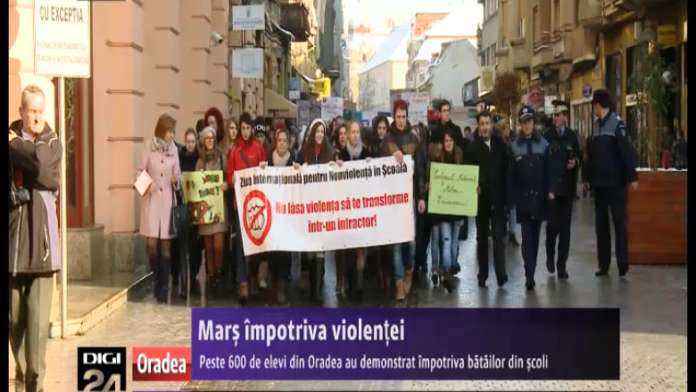 Mars impotriva violentei. Peste 600 de elevi din Oradea au demonstrat impotriva batailor din scoli Imagine