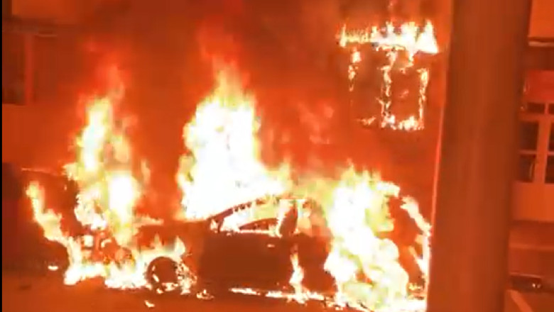 Marturia barbatului din Codlea caruia i s-a incendiat masina: „E vorba de o razbunare din trecut” Imagine