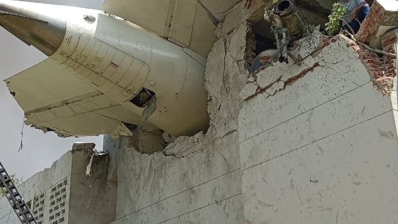 Marturii cutremuratoare din Ahmedabad, unde avionul Air India s-a prabusit. „Fiul meu a sarit de la etajul 2 pentru a se salva” Imagine