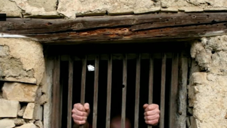 Marturiile detinutilor de la Gherla despre Constantin Istrate: „Lovea numai la articulatii: coate, umeri, genunchi. Nici o lovitura ratata” Imagine