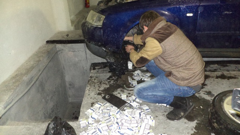 Masina burdusita cu tigari, descoperita de politistii de frontiera de la Albita Imagine