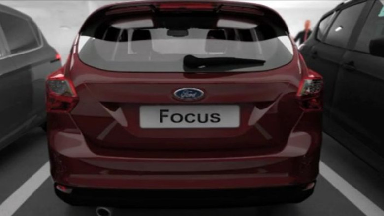 Masina care se parcheaza singura. Noul sistem Ford permite parcarea fara ca soferul sa fie la volan Imagine