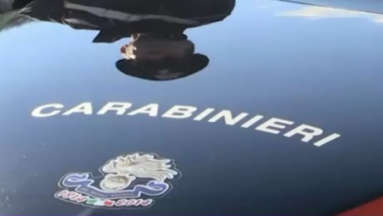 Masini ale unor imigranti romani, incendiate la Roma, intr-un act cu caracter xenofob Imagine