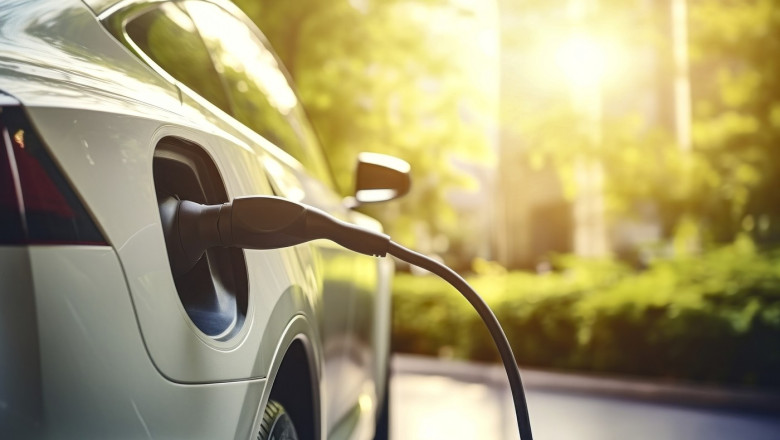 Masini electrice care se incarca rapid: Cercetatorii MIT au descoperit un mecanism care accelereaza procesul din bateriile litiu-ion Imagine