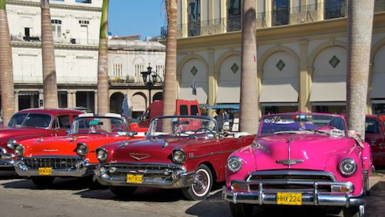 Masinile raman un lux pentru cubanezi, deoarece sunt de cateva ori mai scumpe decat in Europa Imagine