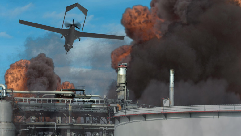 Mass-media din Rusia poate relata despre pompele de benzina goale si preturile combustibililor. „Niciun cuvant despre drone” Imagine