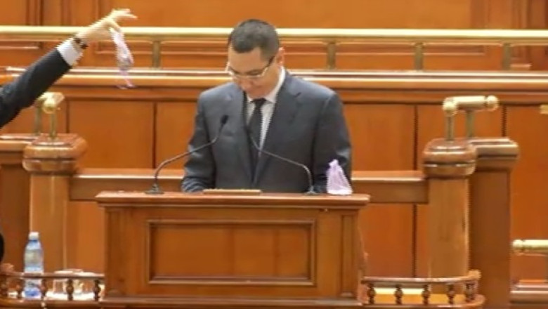 Masuri dupa incidentul din Parlament. Senatorii, lasati in plen doar dupa ce li se verifica identitatea Imagine