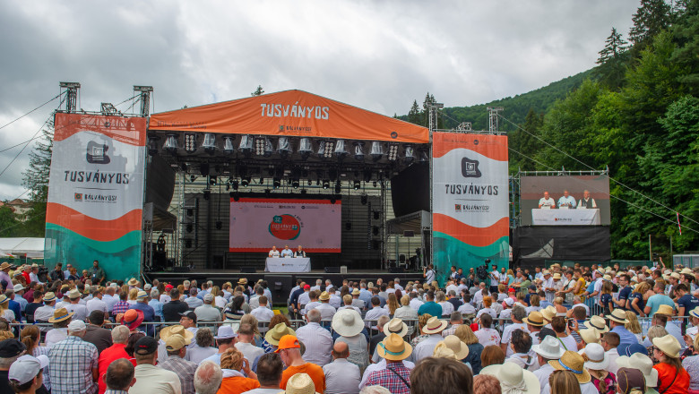 Masuri sporite de securitate la Baile Tusnad. Peste 7.000 de persoane s-au inregistrat pentru a asista la discursul lui Viktor Orban  Imagine