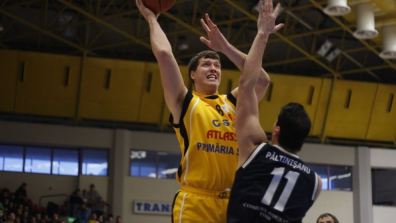 Meciuri tari sub panou Imagine