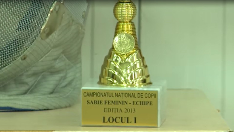 Medalie de aur la scrima Imagine