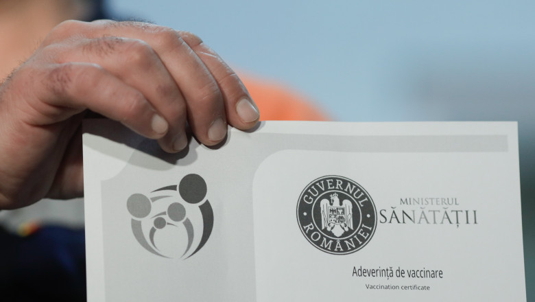 Medic de familie trimis in judecata pentru falsificarea a 926 de certificate de vaccinare anti-COVID. Cati bani a primit cadrul medical Imagine