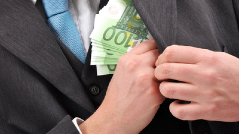 Medici arestati, dupa flagrant pentru mita Imagine