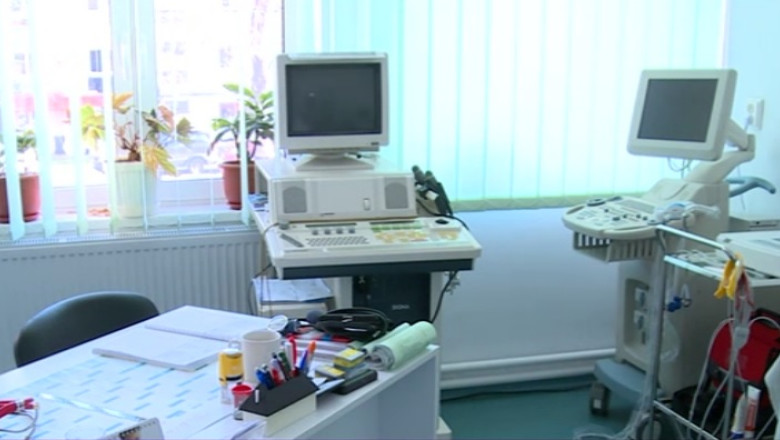 Medici italieni, acuzati ca foloseau aparatura din spitale pentru tratamente private Imagine