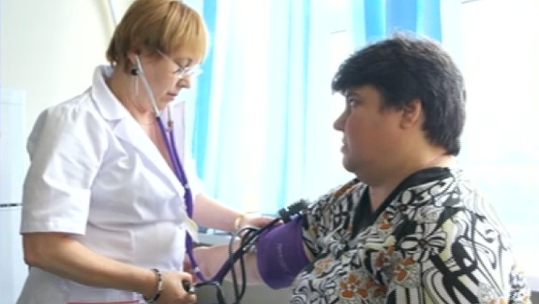 Medicii cer ministerului ca bolnavii cronici sa aiba dreptul la doua consultatii gratuite Imagine