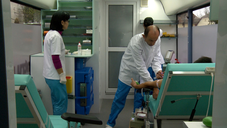 Medicii din centrele de permanenta, obligati sa restituie sume acordate in plus din cauza unei erori a CNAS Imagine