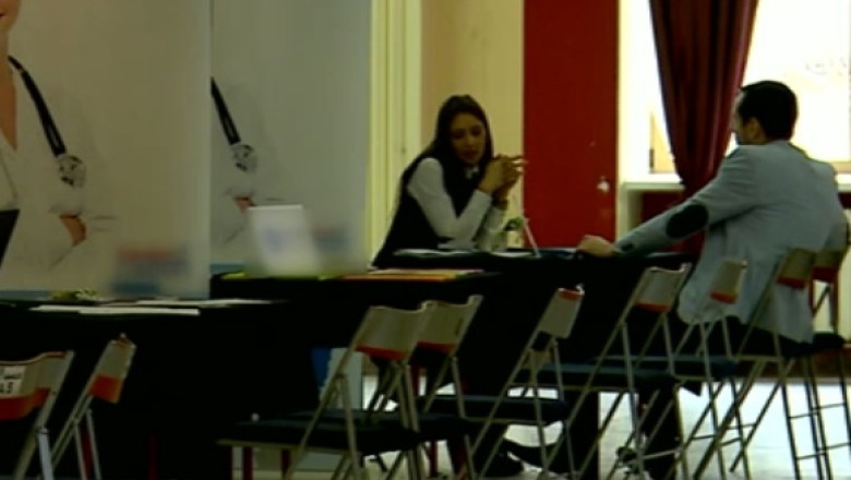 Medicii romani nu se mai ingramadesc sa munceasca in strainatate Imagine